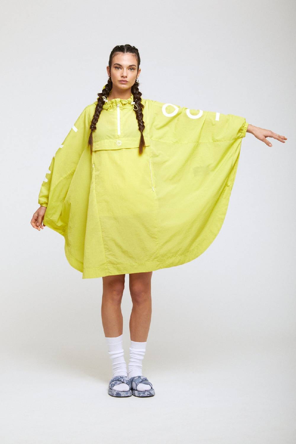 Ottod'Ame Waterproof Poncho With Hood