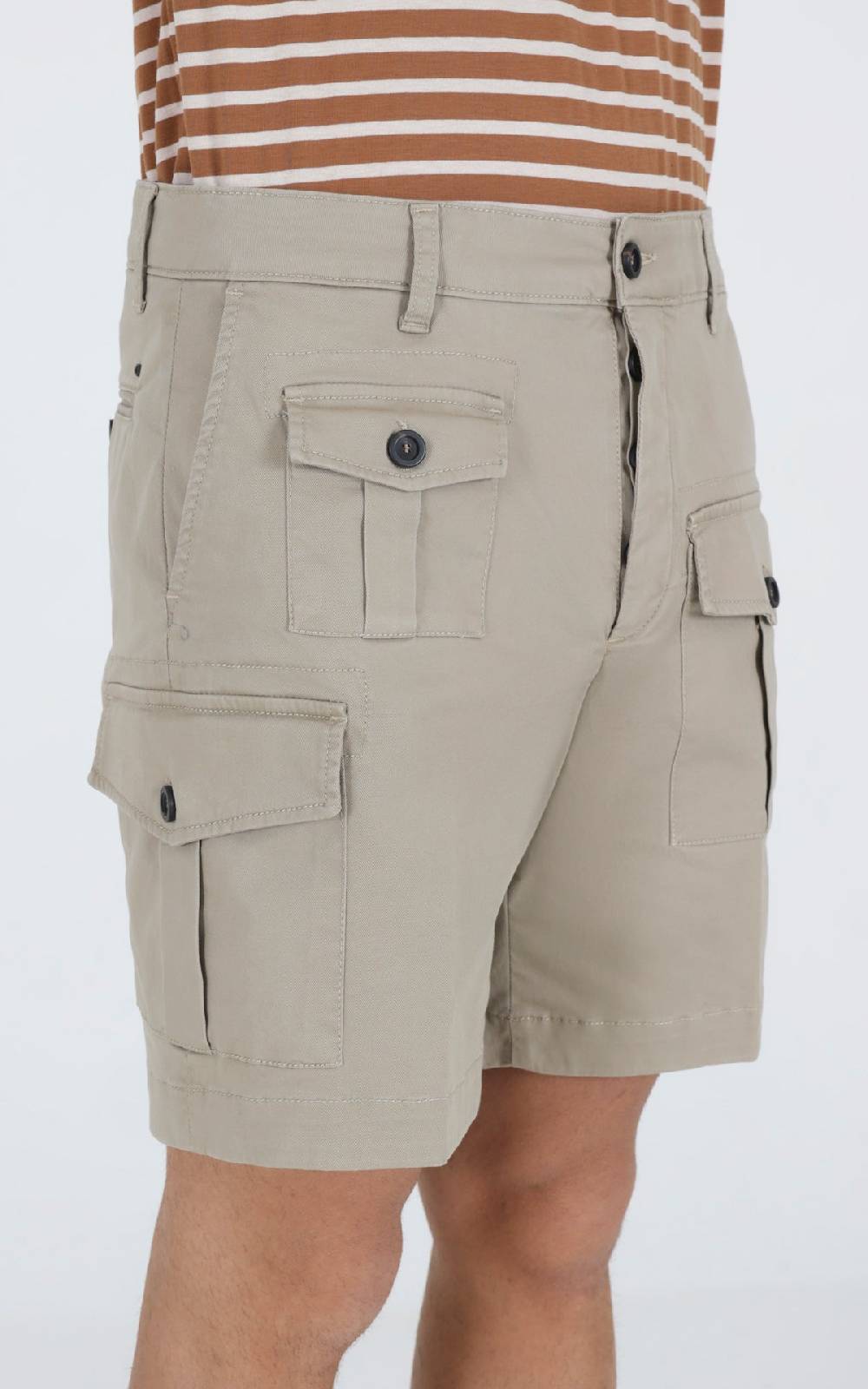 Outfit Italy Bermuda In Gabardina Con Tasconi