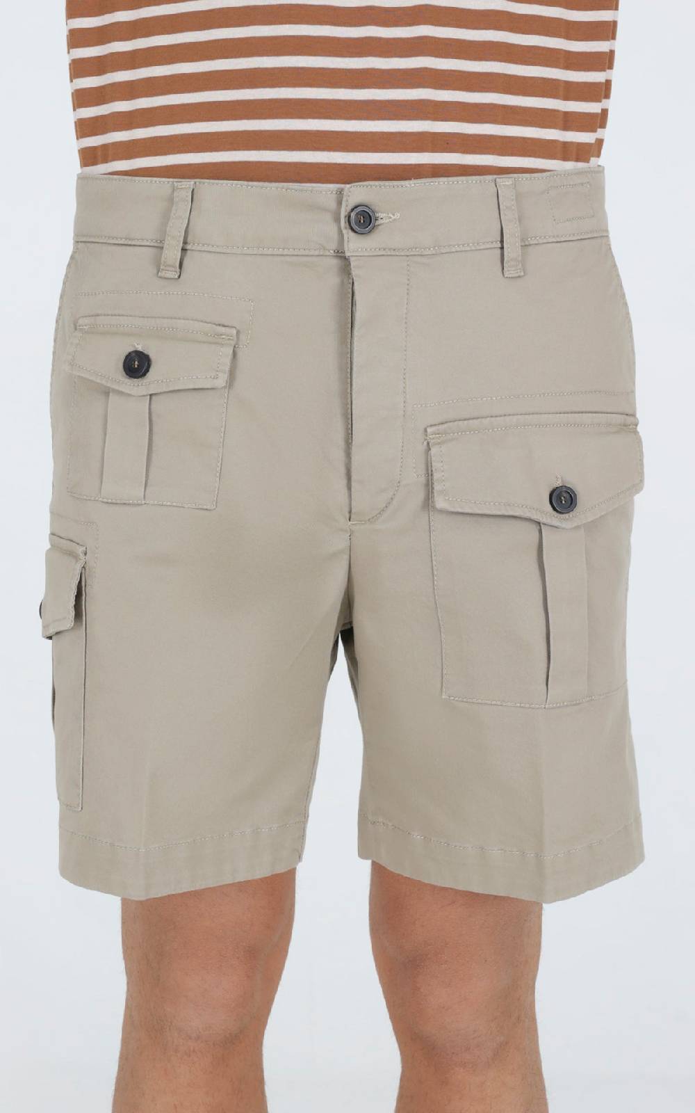 Outfit Italy Bermuda in gabardina con tasconi