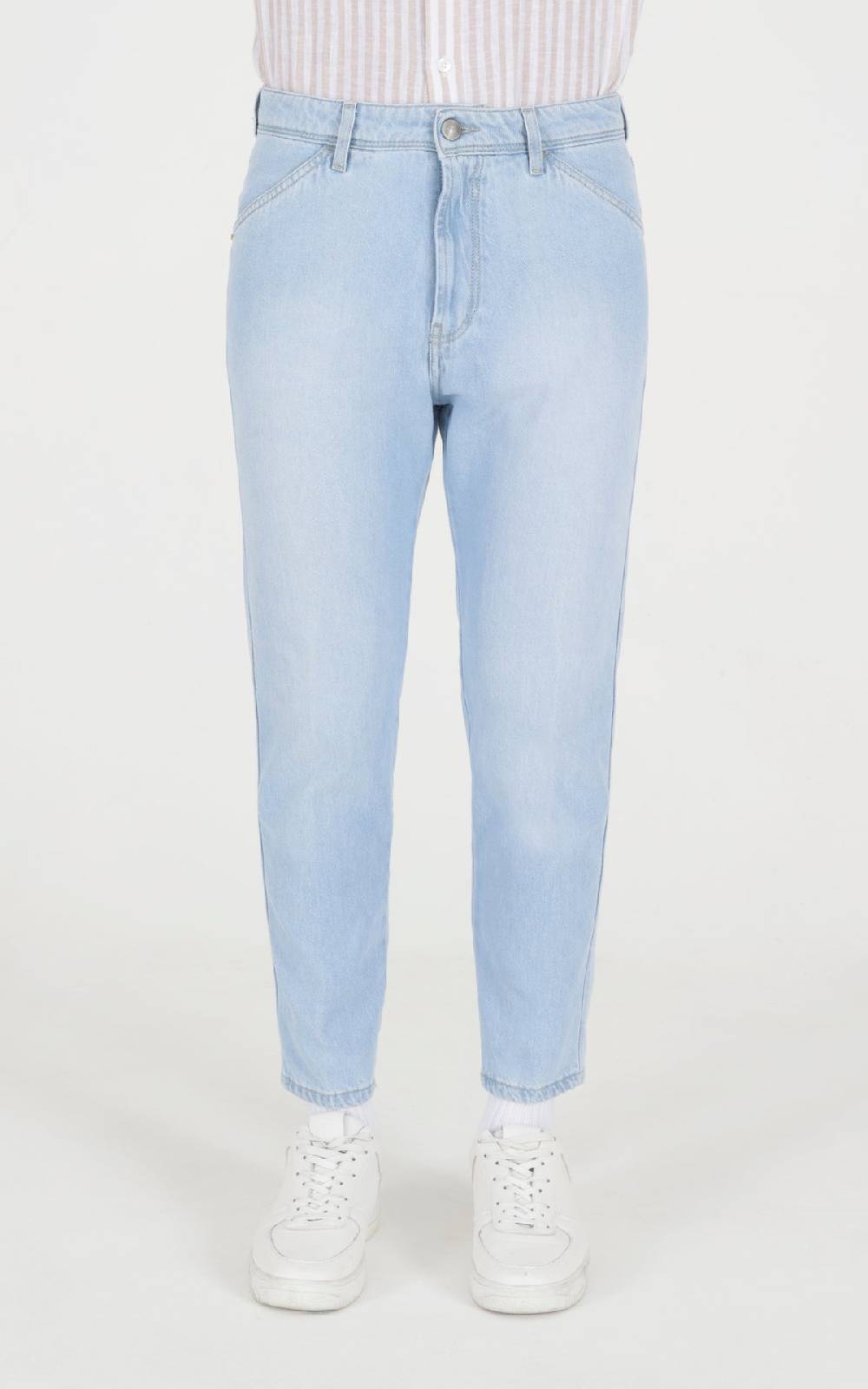 Outfit Italy Jeans lavaggio chiaro