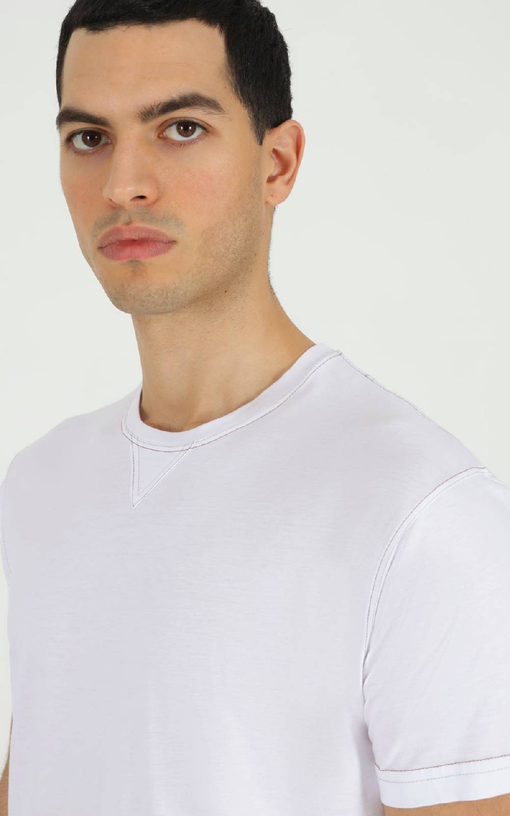 Outfit Italy T-Shirt In Modal Con Cuciture A Contrasto