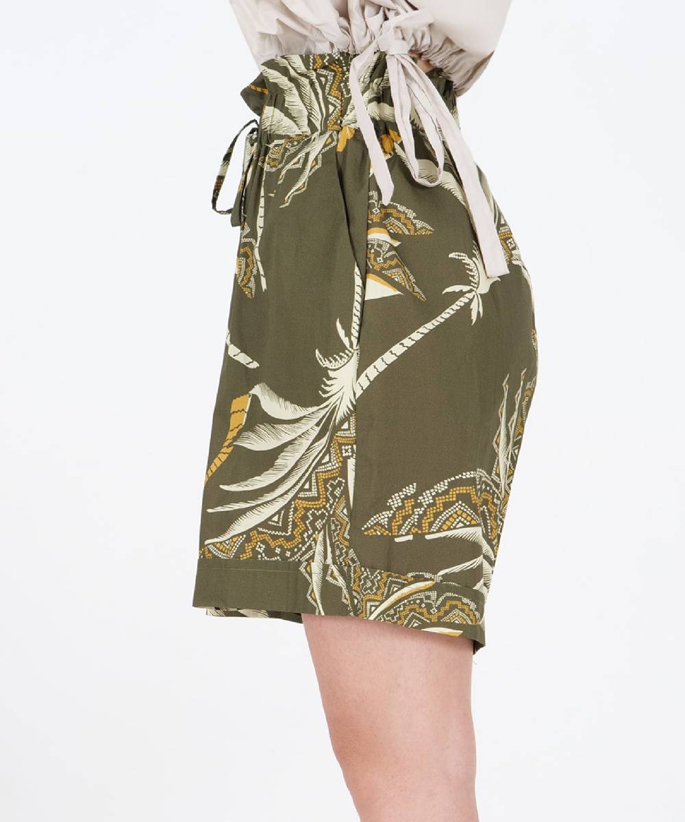 Over D SHORTS FANTASIA