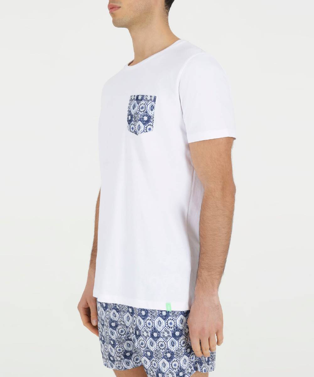 Over D T-SHIRT CON PATCH RICAMATO