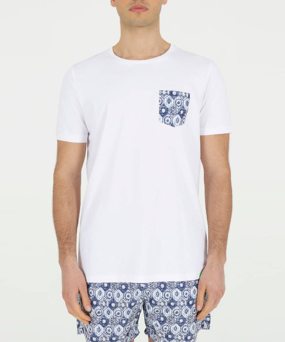 Over D T-SHIRT CON PATCH RICAMATO