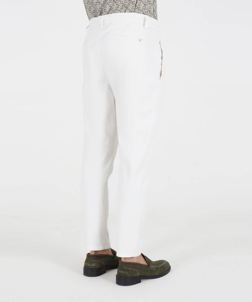 Over D PANTALONE TAPERED FIT TASCHE OBLIQUE NELLA CUCITURA
