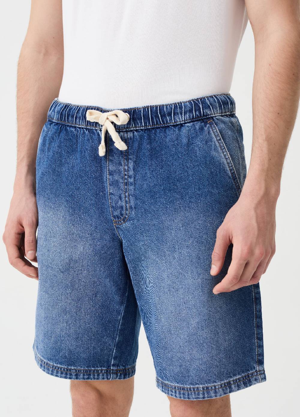Ovs Bermuda Chino Jogger In Denim