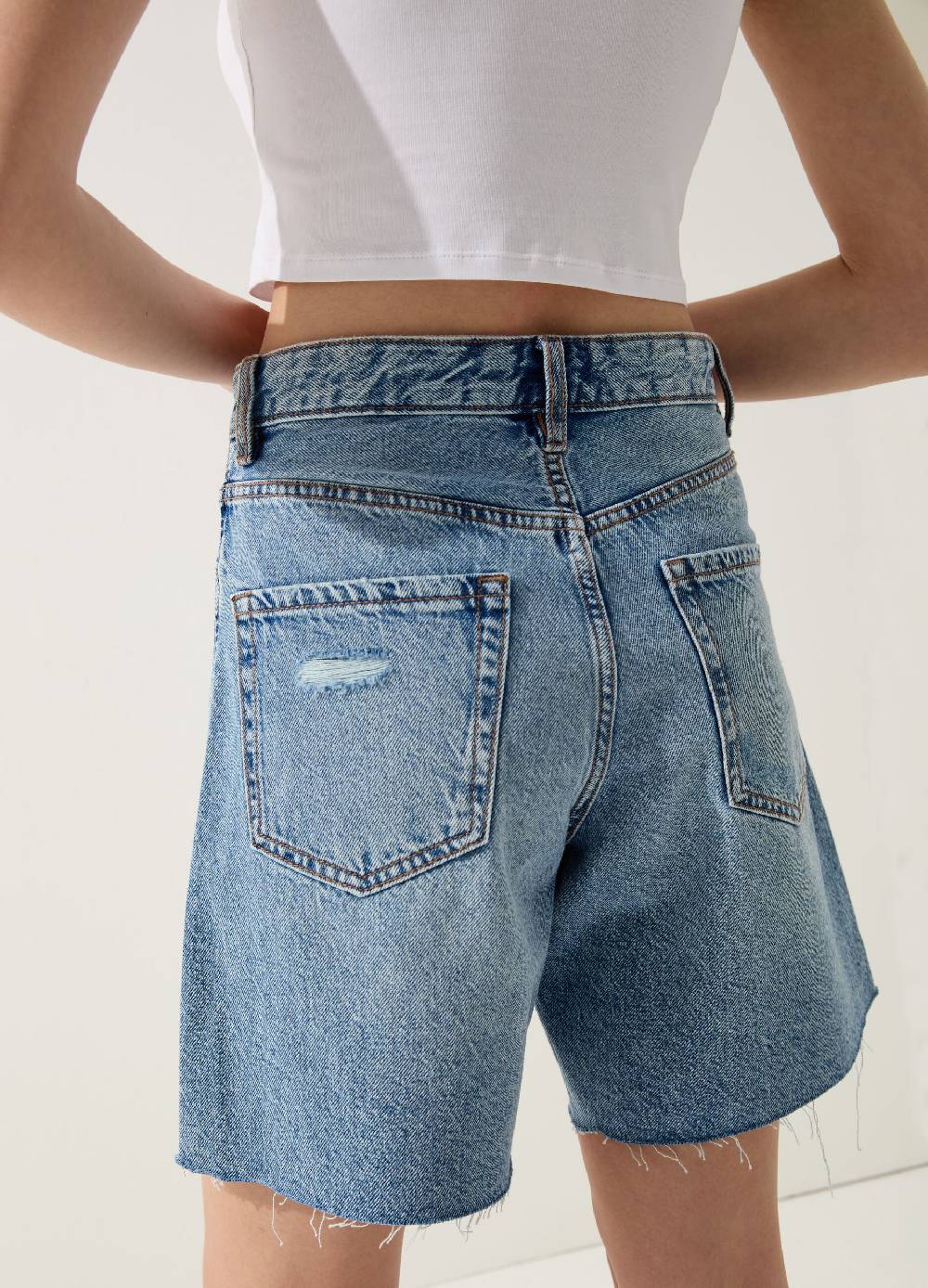 Ovs Bermuda In Denim Con Abrasioni