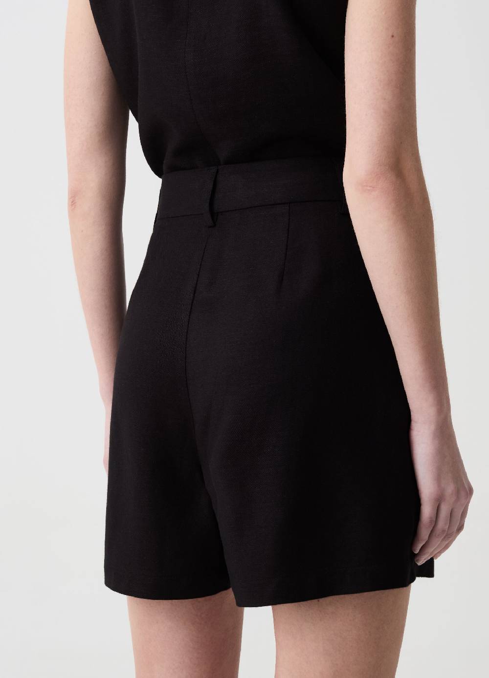 Ovs Bermuda In Viscosa E Lino Con Pinces