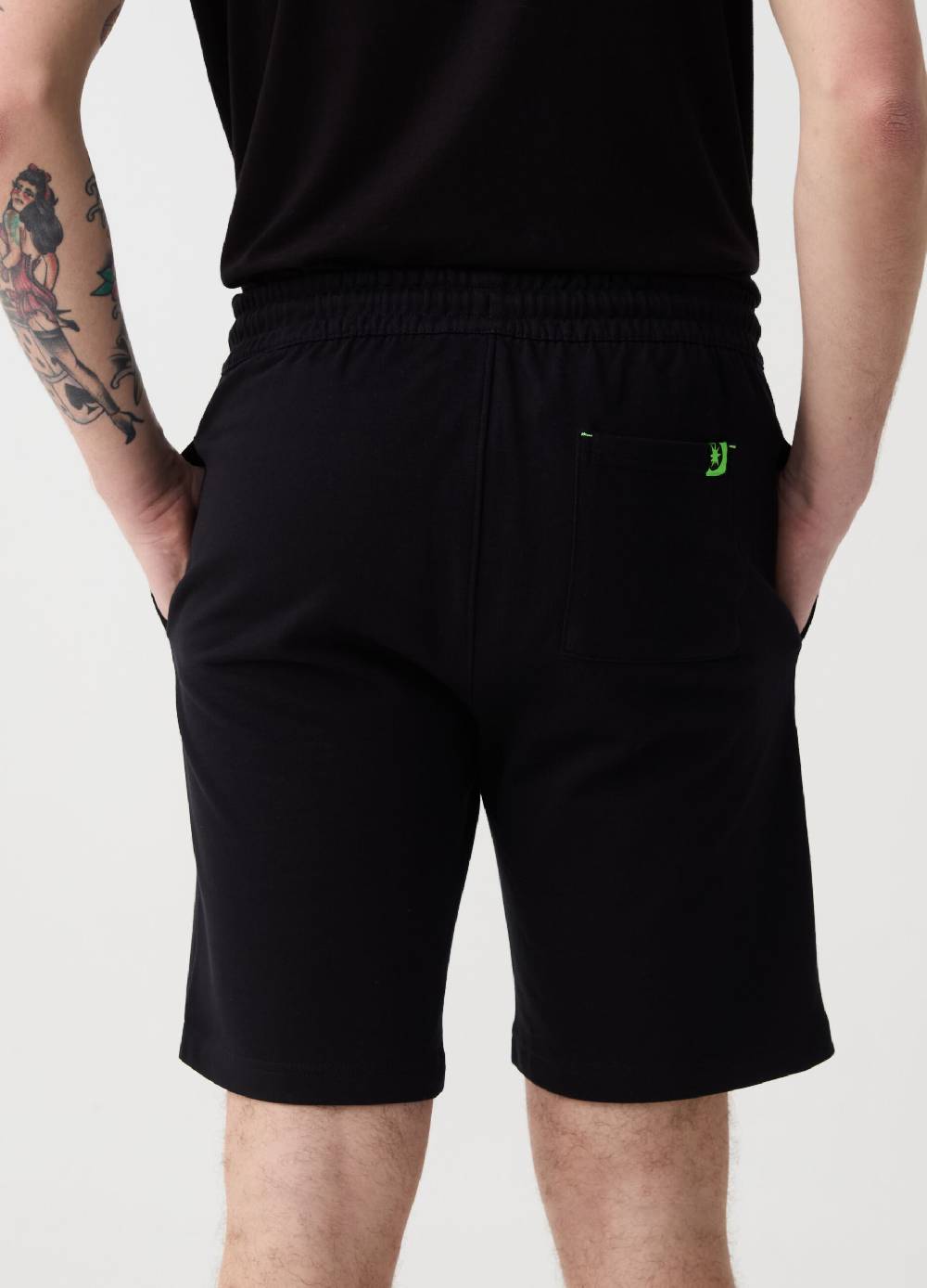 Ovs Bermuda Jogger Con Coulisse A Contrasto