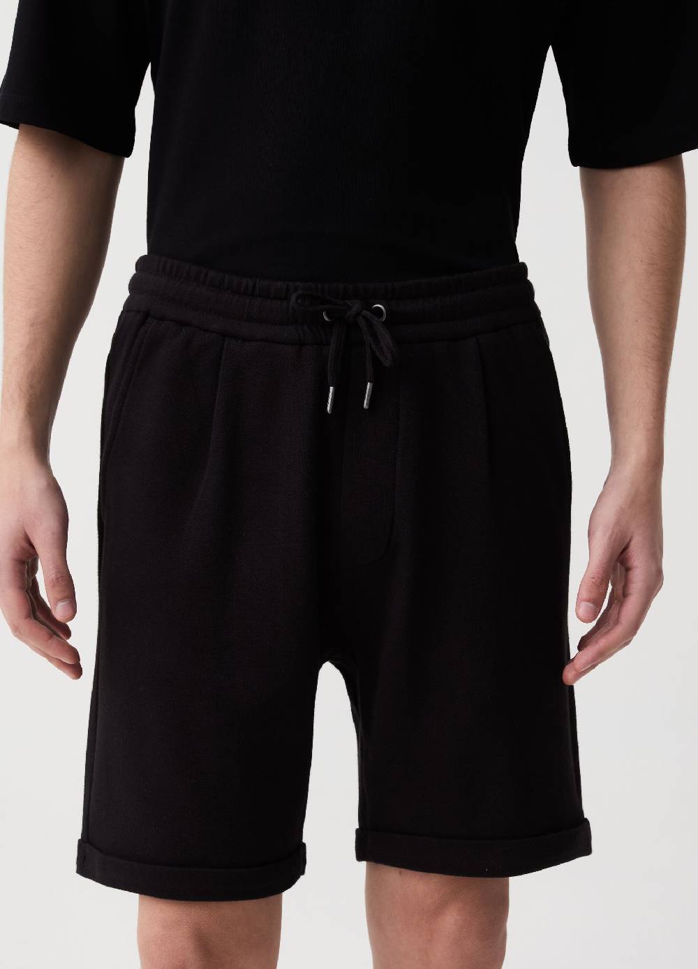 Ovs Bermuda Jogger Con Pinces E Risvolti