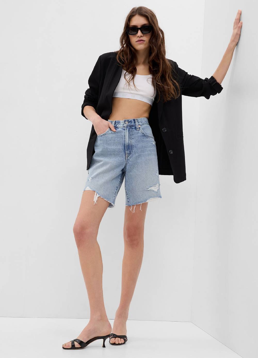 Ovs Bermuda loose fit in denim con abrasioni