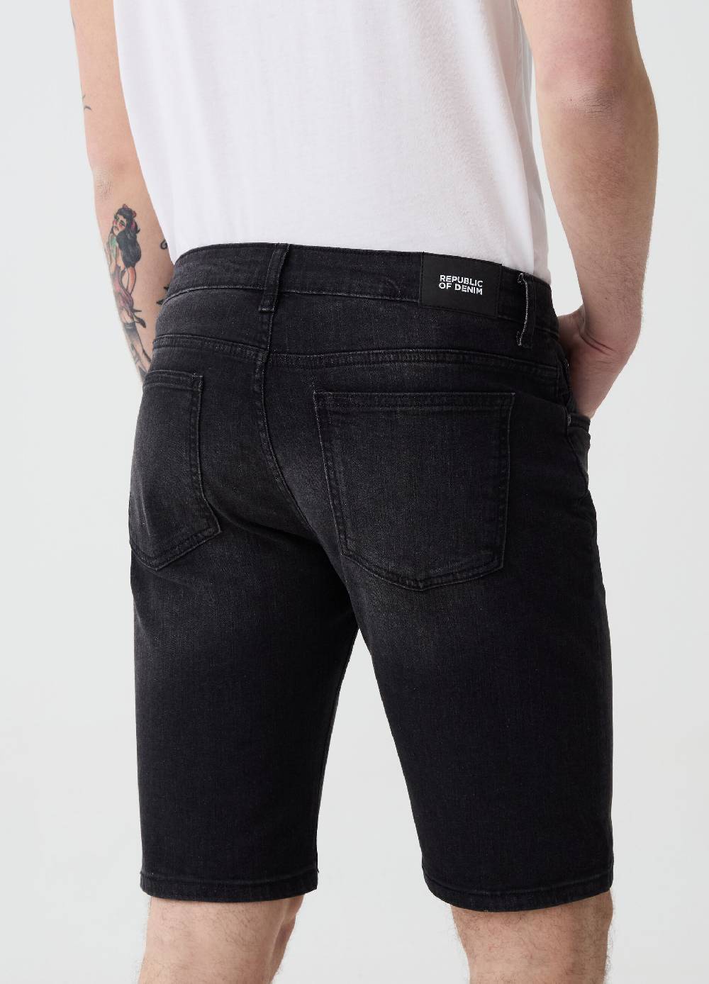 Ovs Bermuda Slim Fit In Denim Con Scoloriture