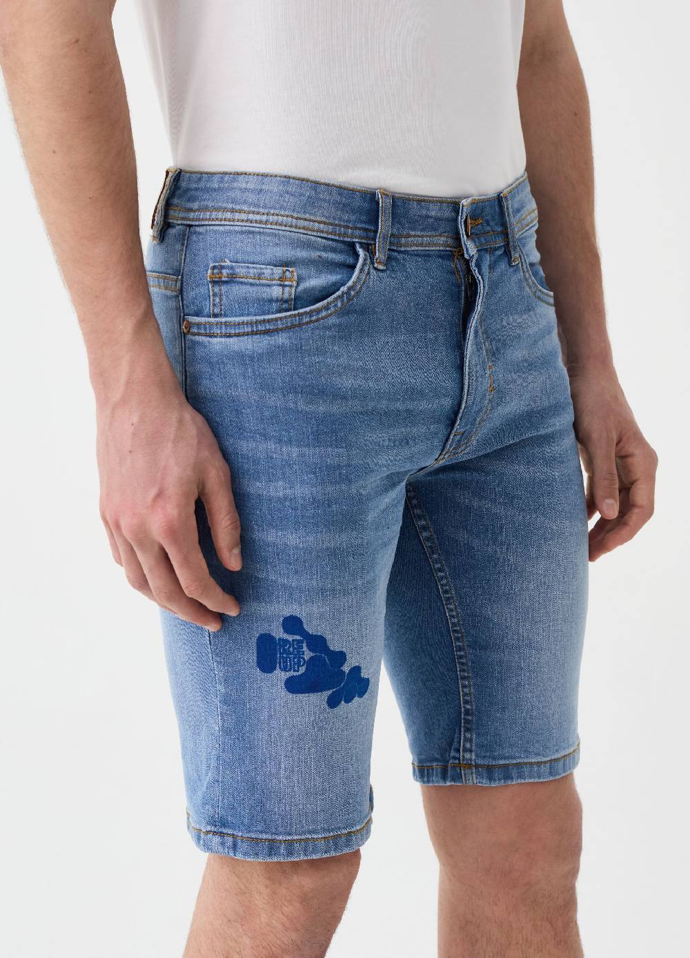 Ovs Bermuda Slim Fit In Denim Stampa RE-UP