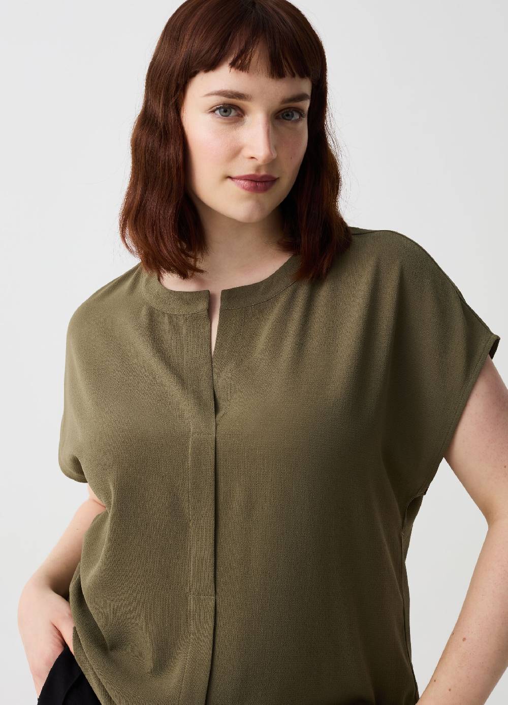 Ovs Blusa In Crêpe Con Pince Curvy