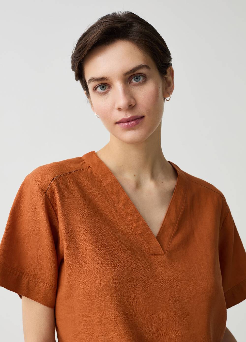 Ovs Blusa In Lino E Viscosa Con Scollo A V