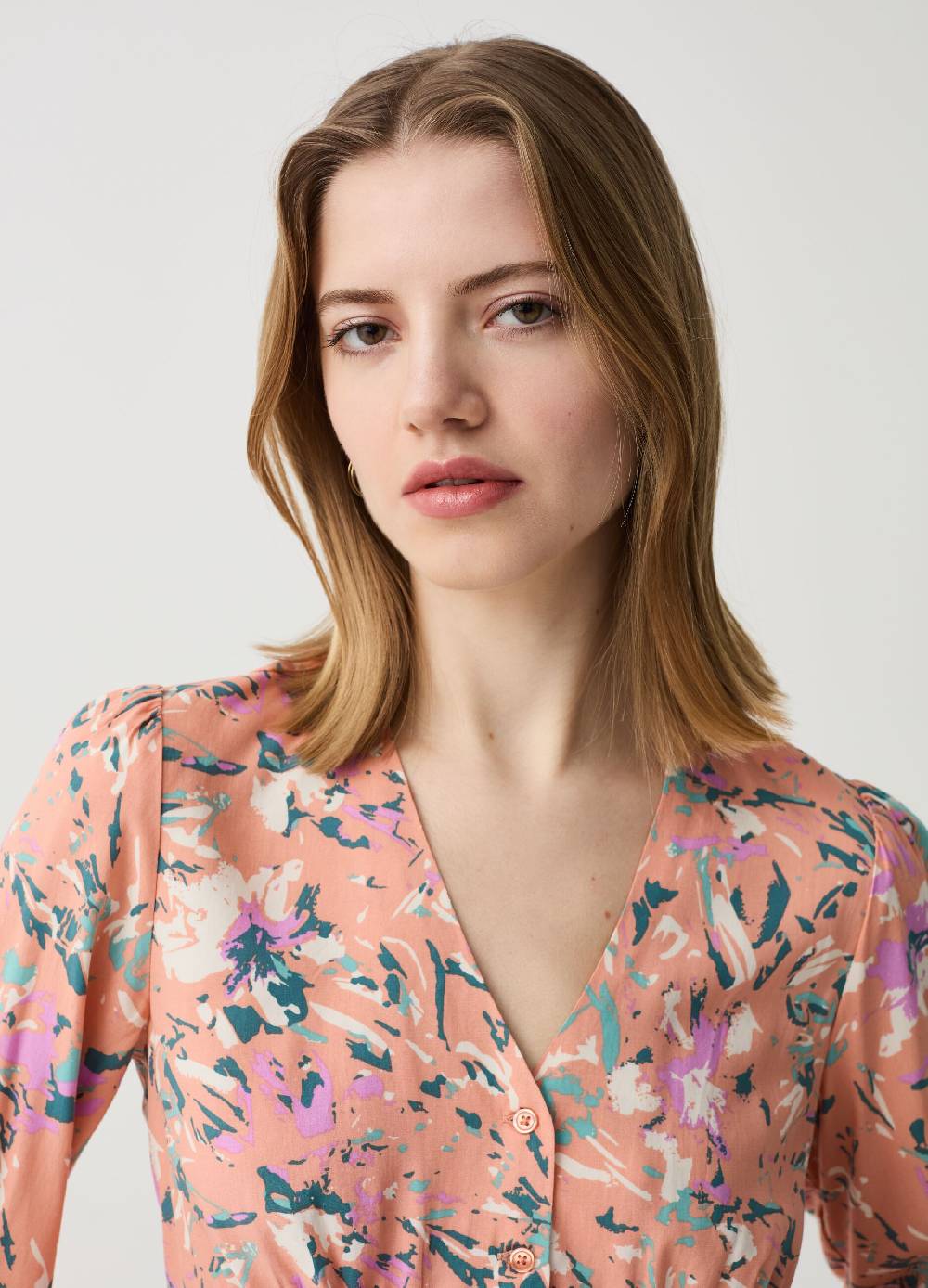 Ovs Blusa In Viscosa Con Fantasia Scollo A V