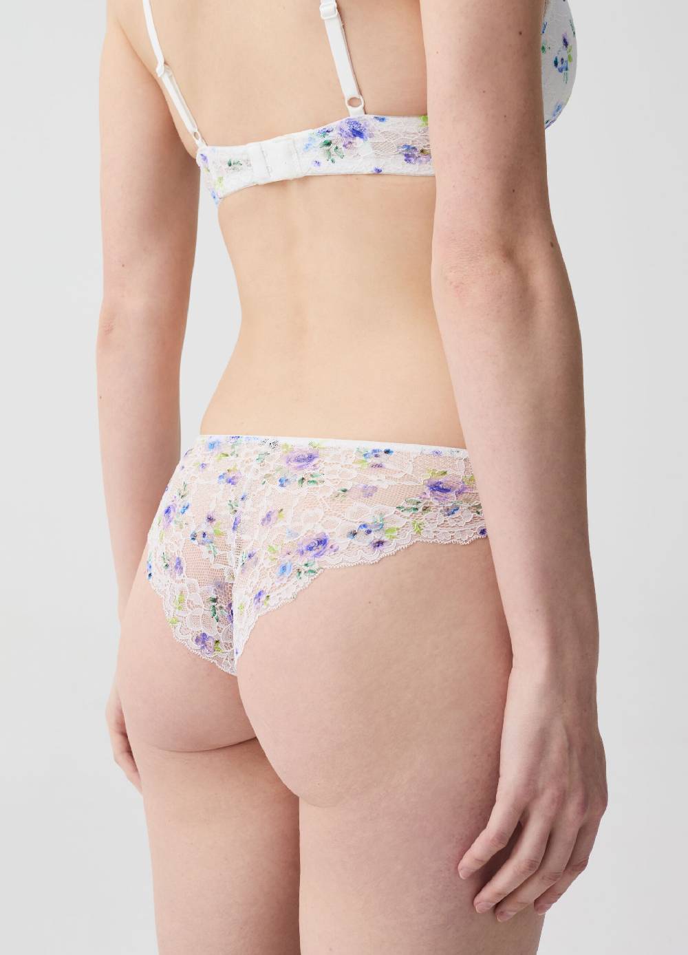 Ovs Brasiliano In Pizzo Floreale