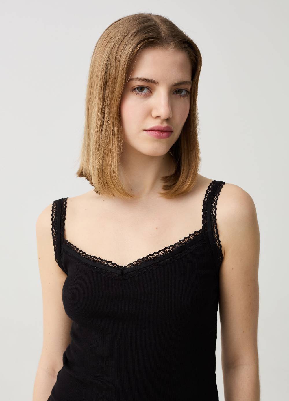Ovs Canotta con scollo a V e profili in pizzo
