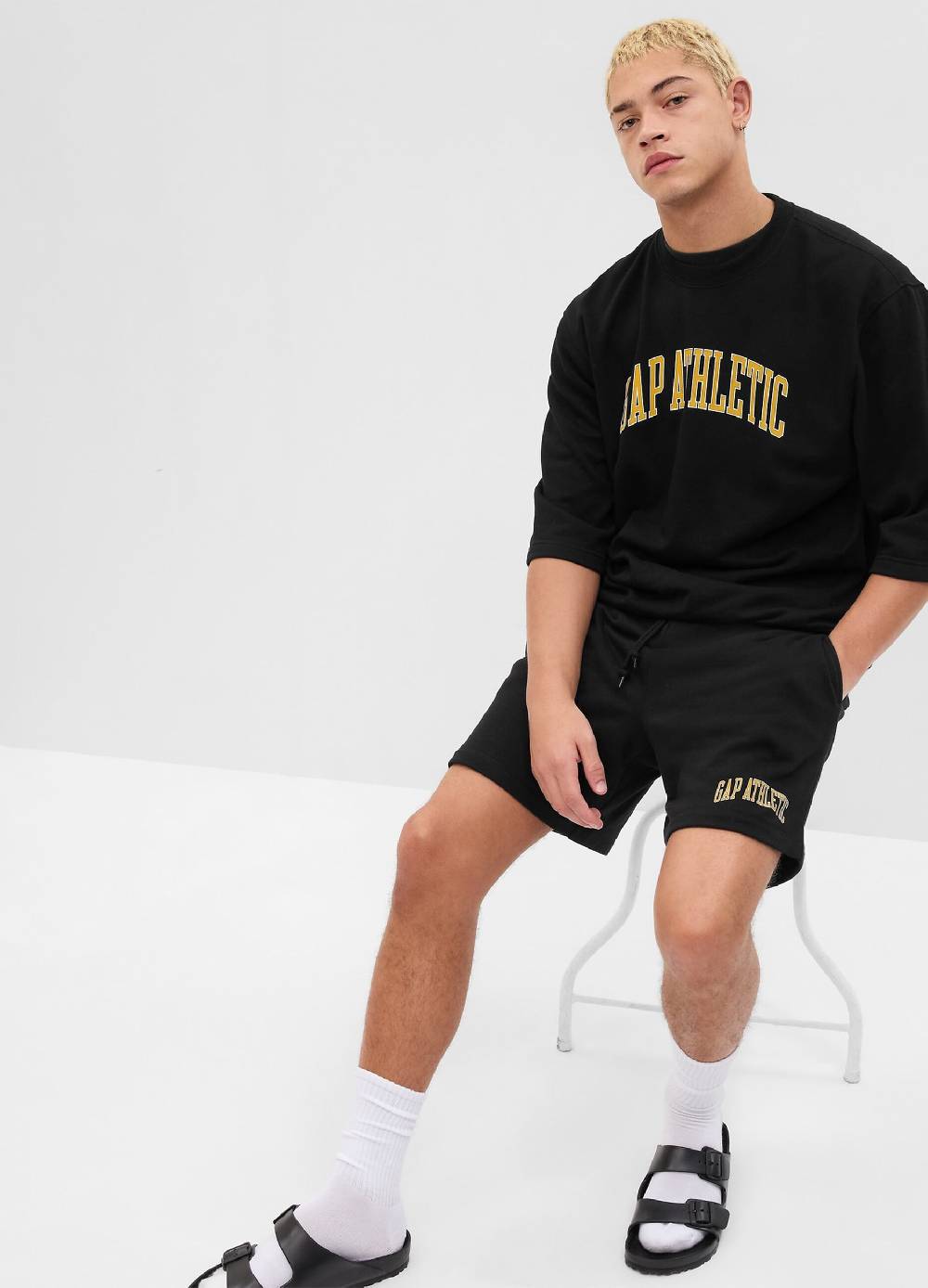 Ovs Felpa girocollo con stampa logo Athletics