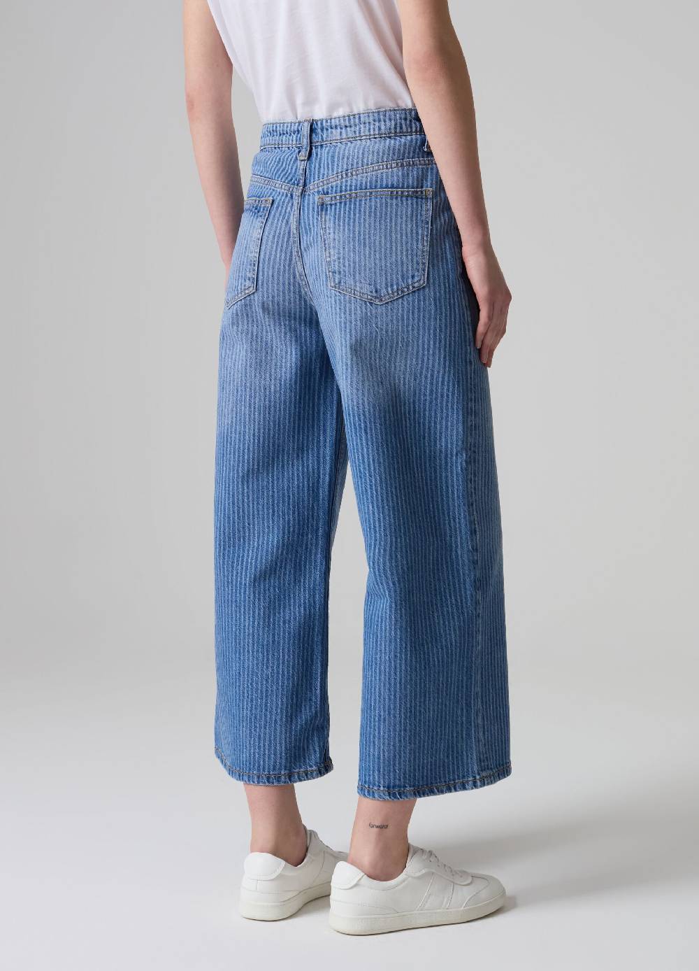 Ovs Jeans Crop Wide Leg Con Stampa Laser A Righe