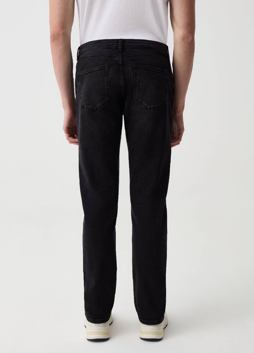 Ovs Jeans Regular Fit Con Scoloriture