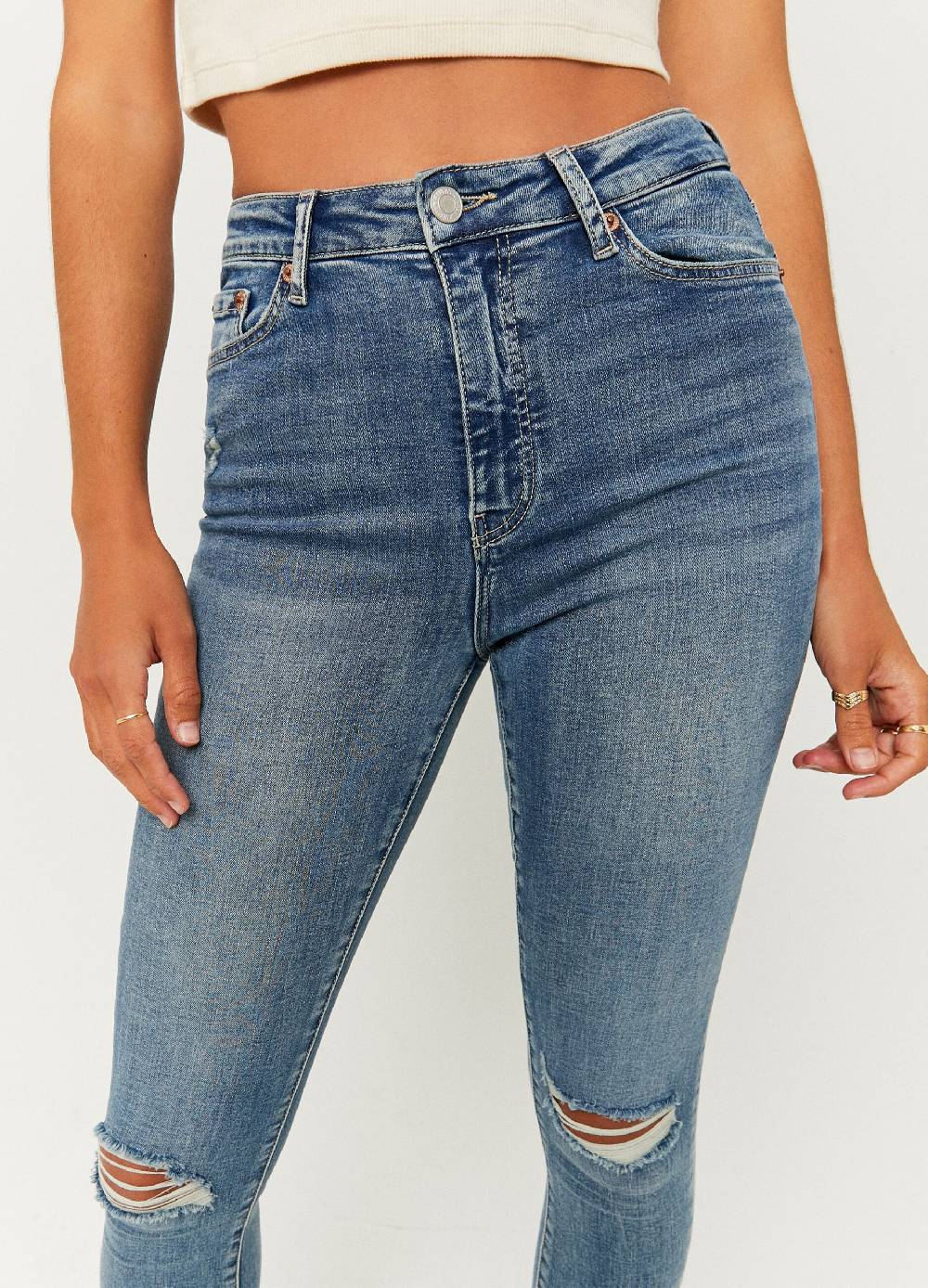 Ovs Jeans Slim Fit Con Abrasioni