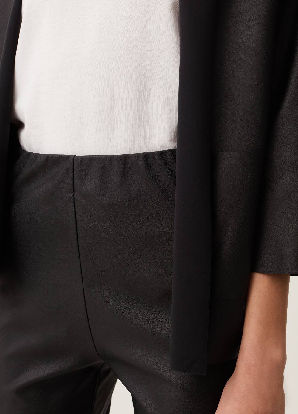 Ovs Pantaloni Flare Fit Effetto Lucido