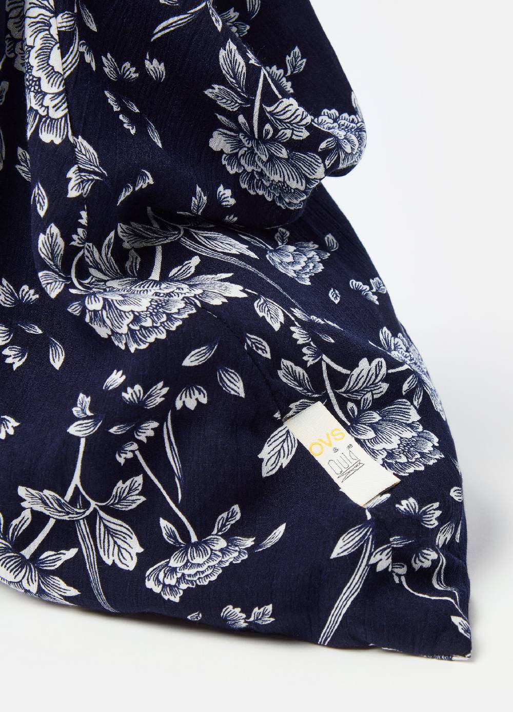 Ovs Shopper Con Nodo Quid