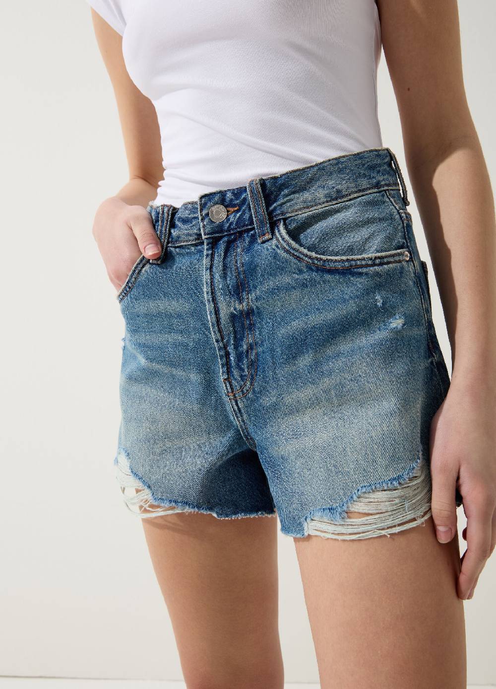 Ovs Shorts In Denim Con Abrasioni
