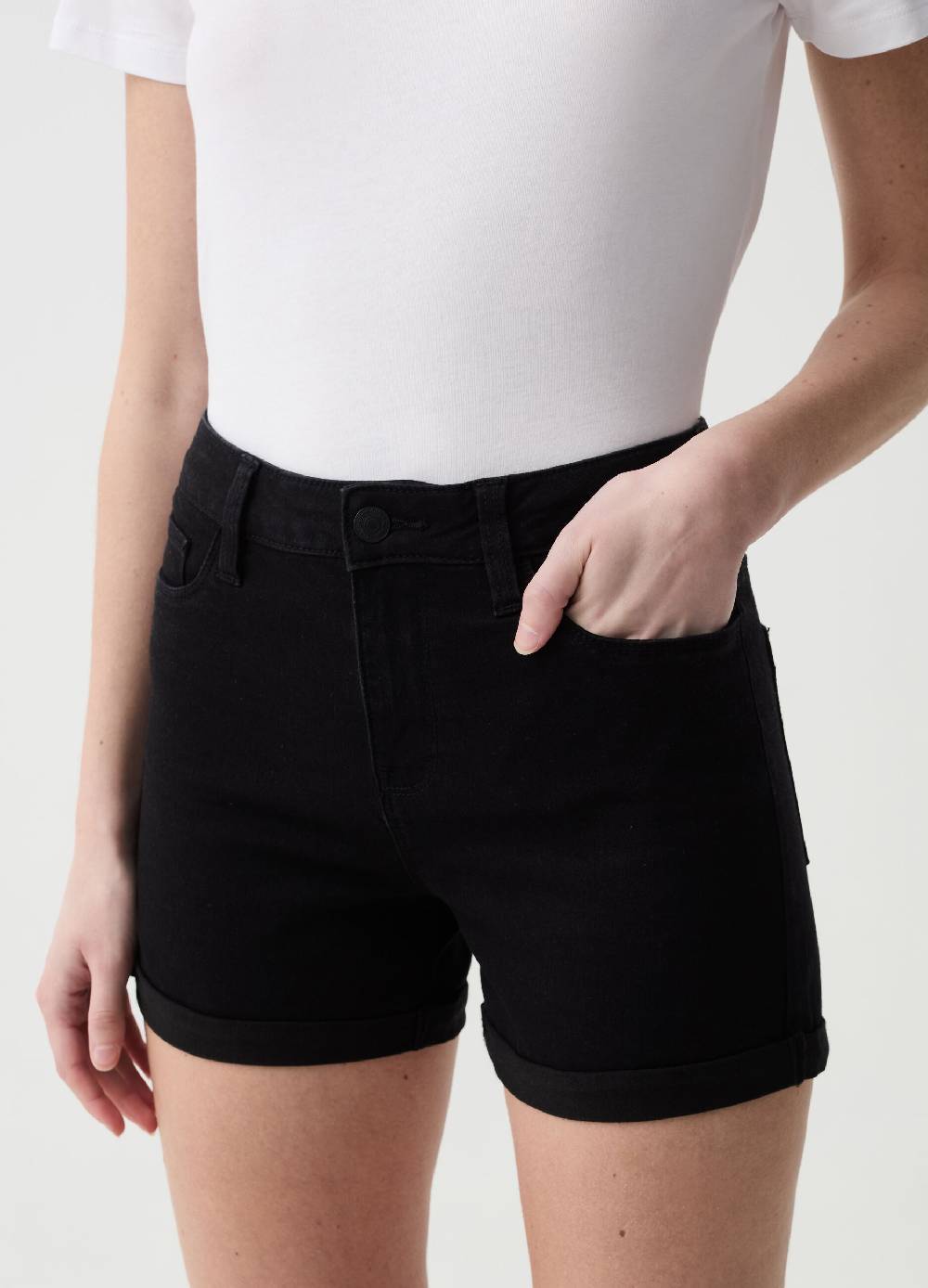 Ovs Shorts In Denim Con Risvolti