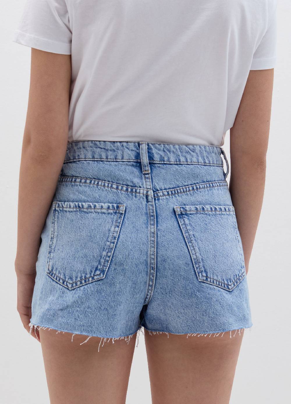 Ovs Shorts In Denim Con Strappi E Abrasioni