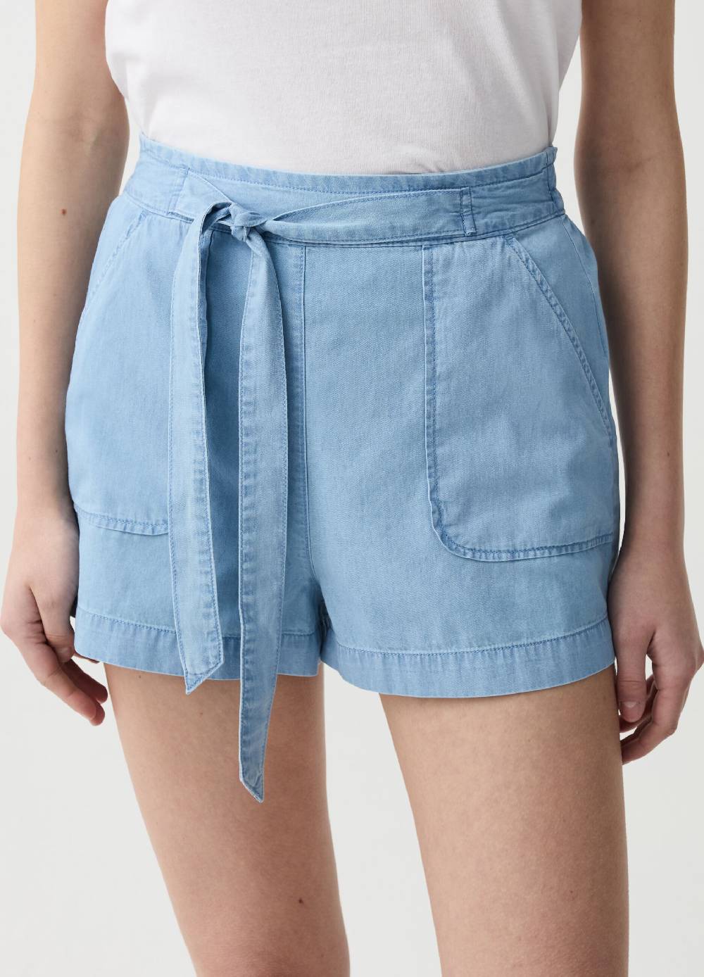 Ovs Shorts In Denim Fluido Con Cintura
