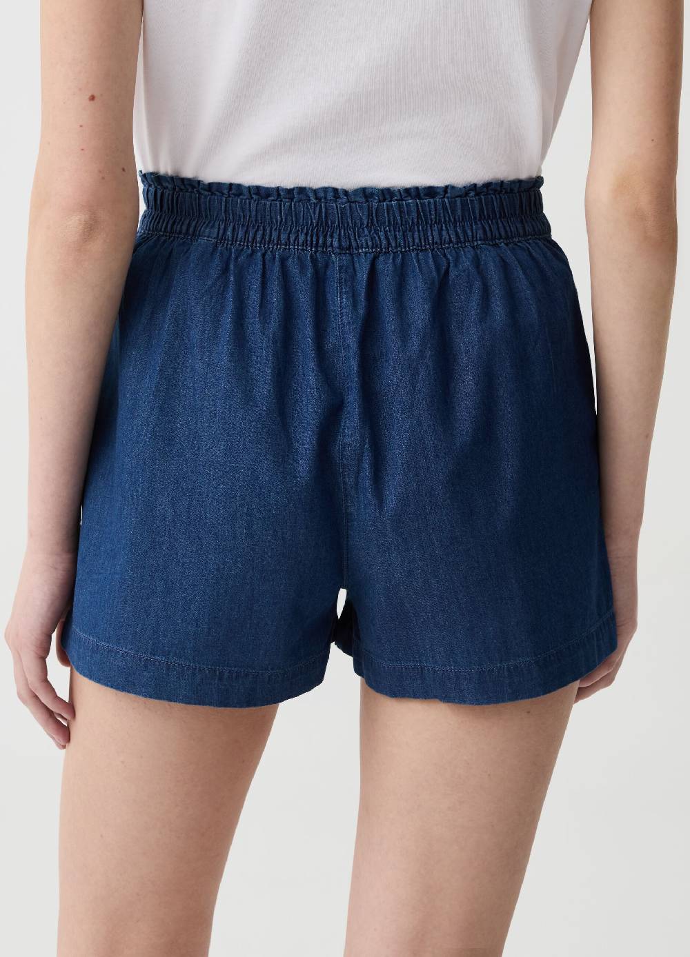 Ovs Shorts In Denim Fluido Con Cintura