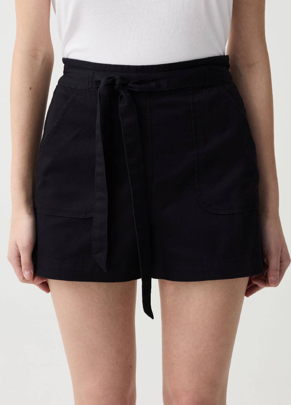 Ovs Shorts In Denim Fluido Con Cintura
