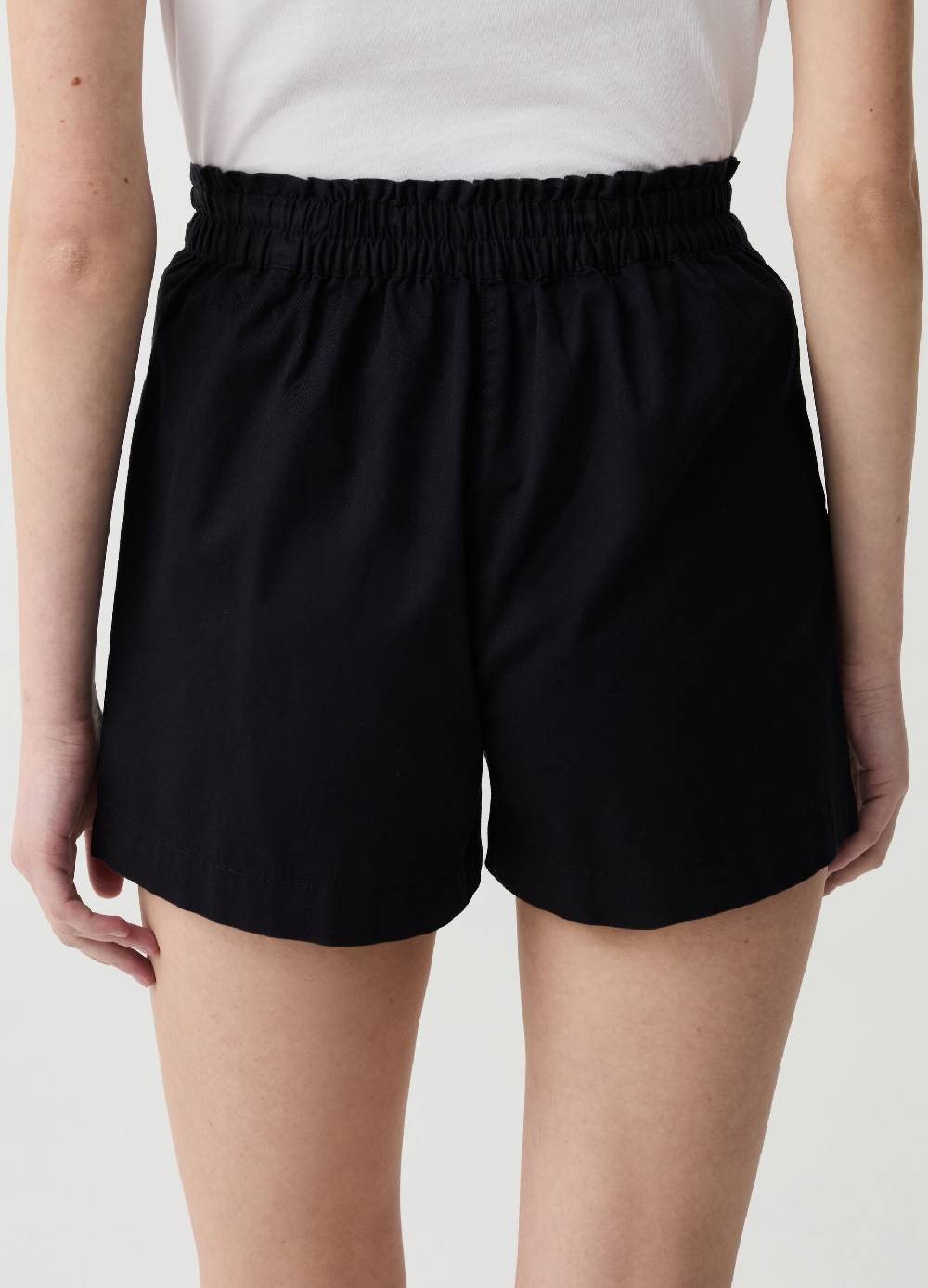 Ovs Shorts In Denim Fluido Con Cintura