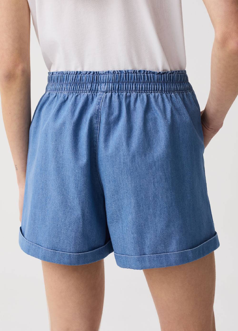 Ovs Shorts In Denim Fluido Con Tasche