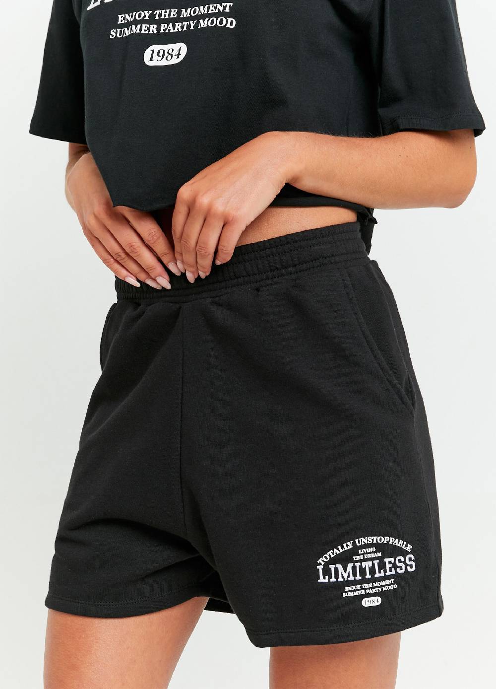 Ovs Shorts In Felpa Con Stampa Lettering