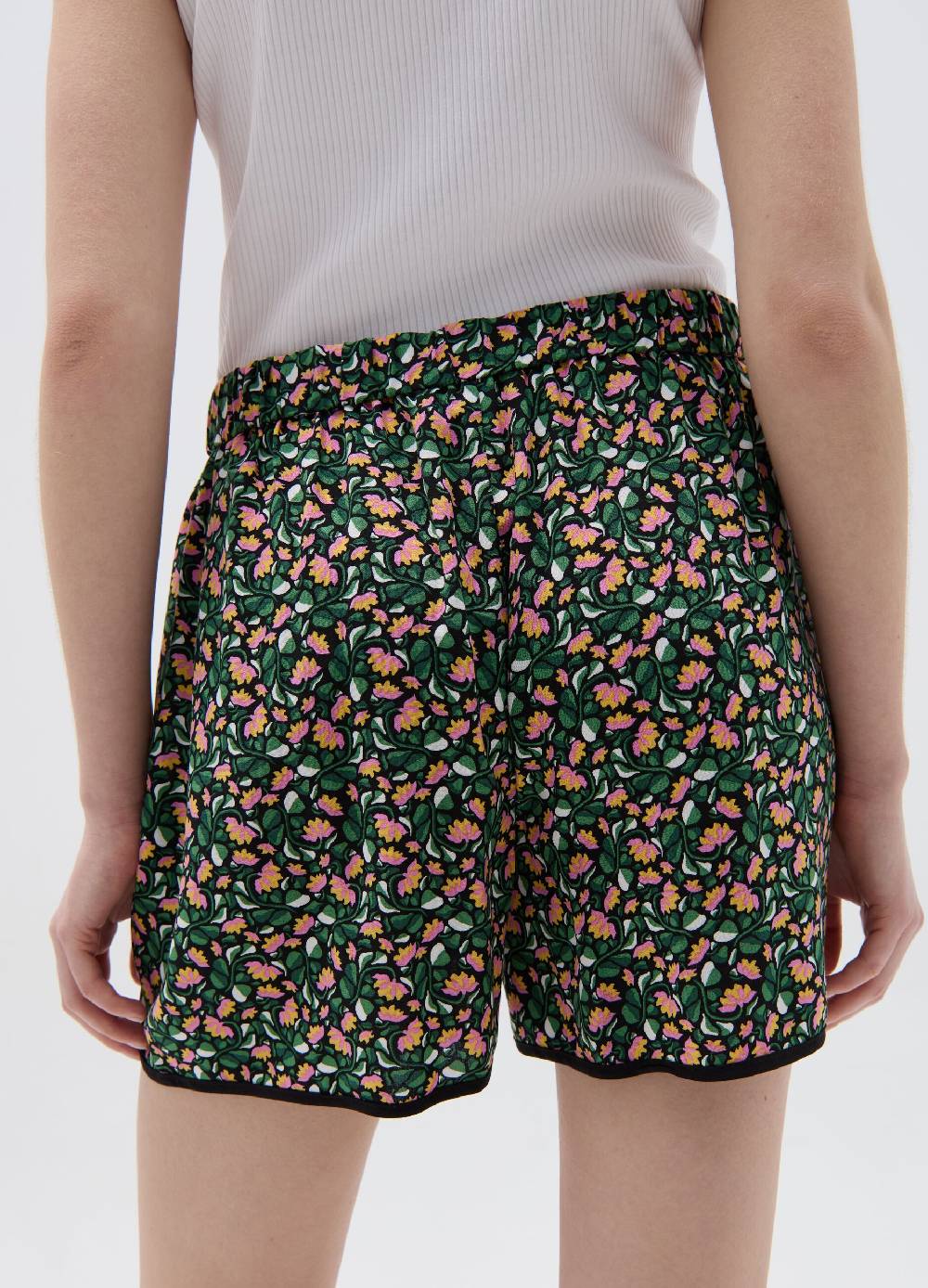 Ovs Shorts In Viscosa Con Profili A Contrasto
