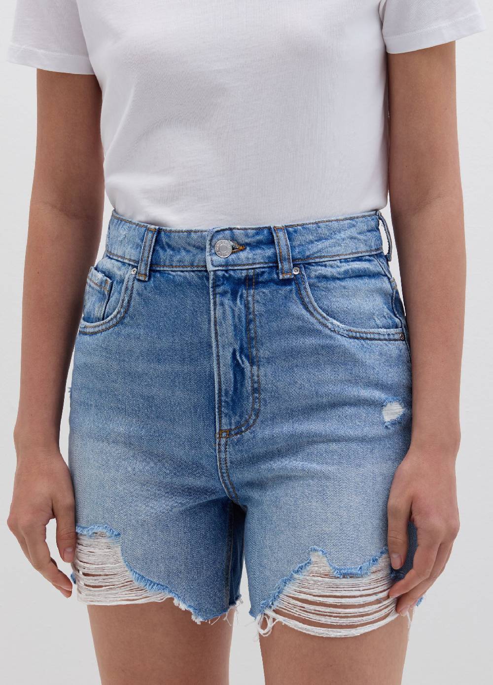 Ovs Shorts Mom Fit In Denim Con Strappi