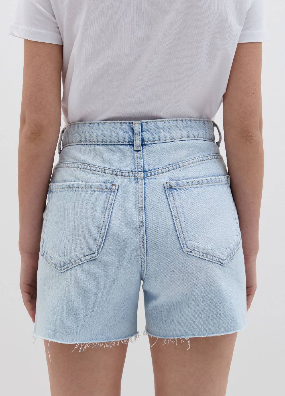 Ovs Shorts Mom Fit In Denim Con Strappi