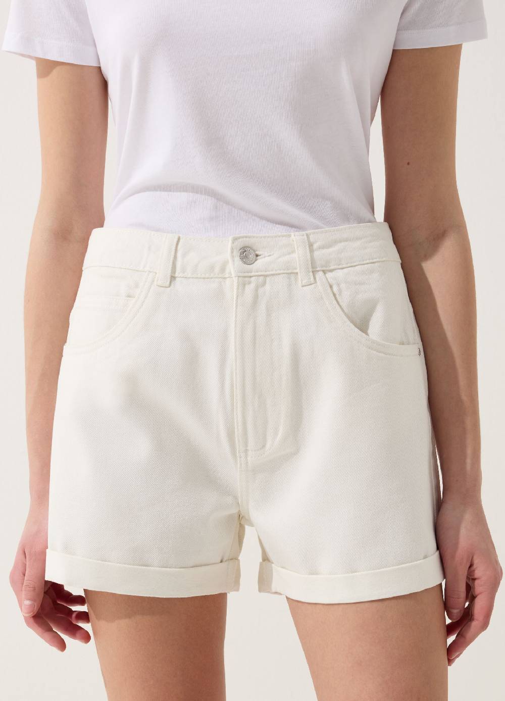 Ovs Shorts Mom Fit In Denim