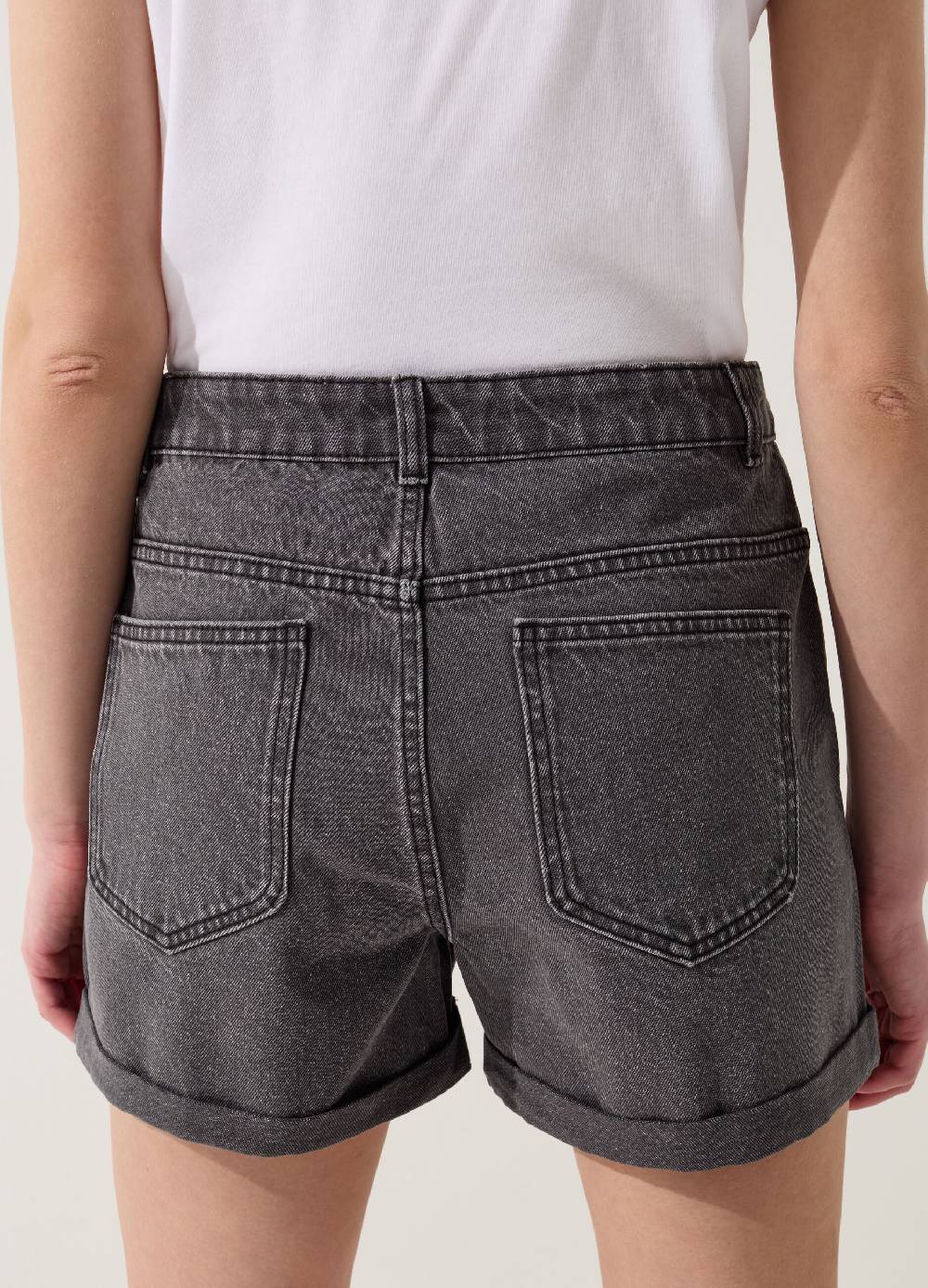 Ovs Shorts Mom Fit In Denim