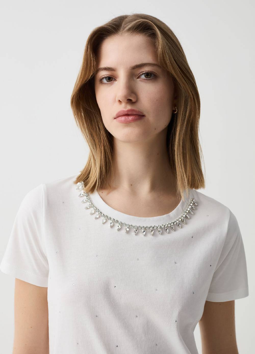 Ovs T-shirt con applicazione gioiello e strass