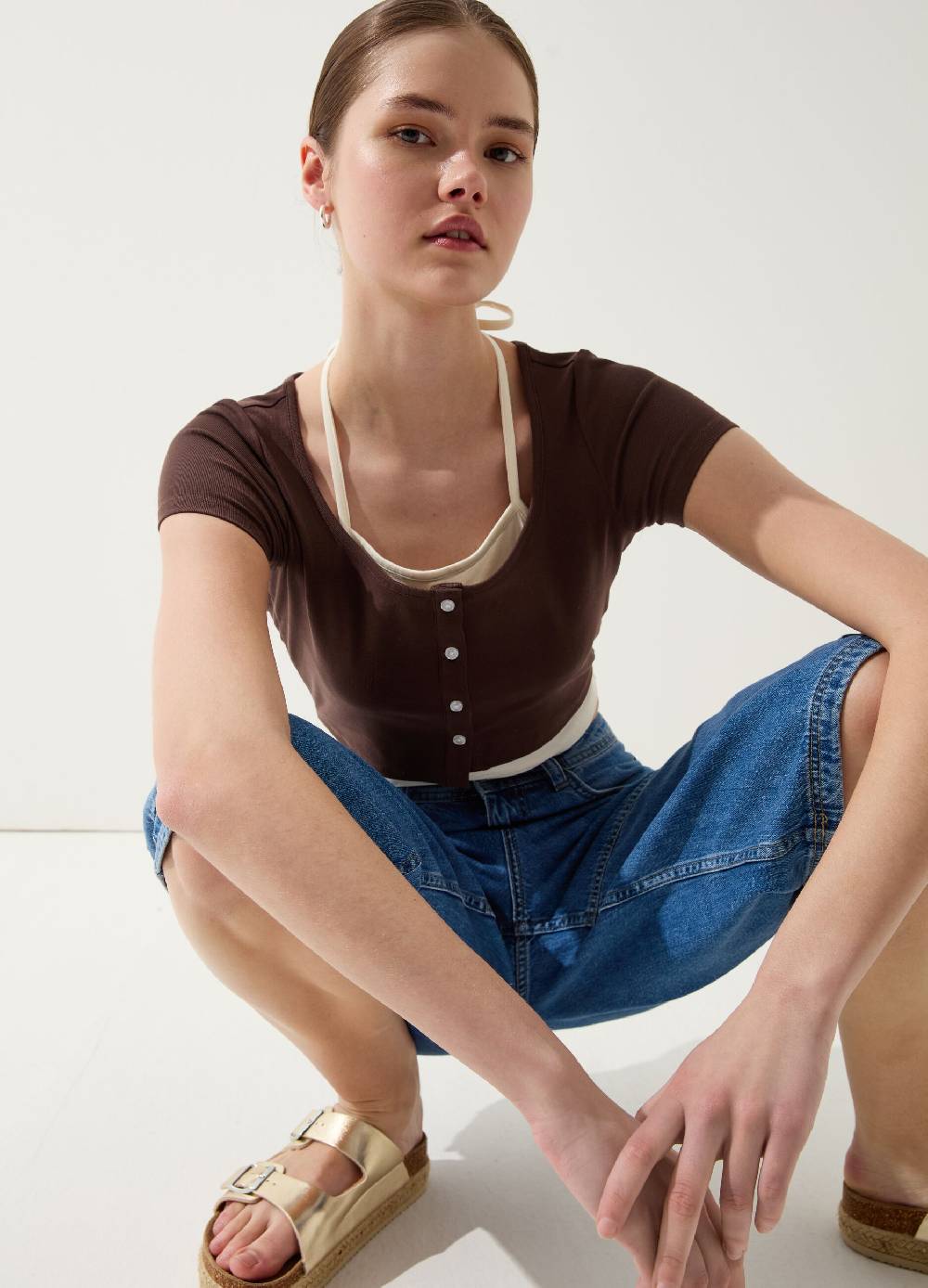 Ovs T-shirt Crop Con Bottoni E Canotta Interna