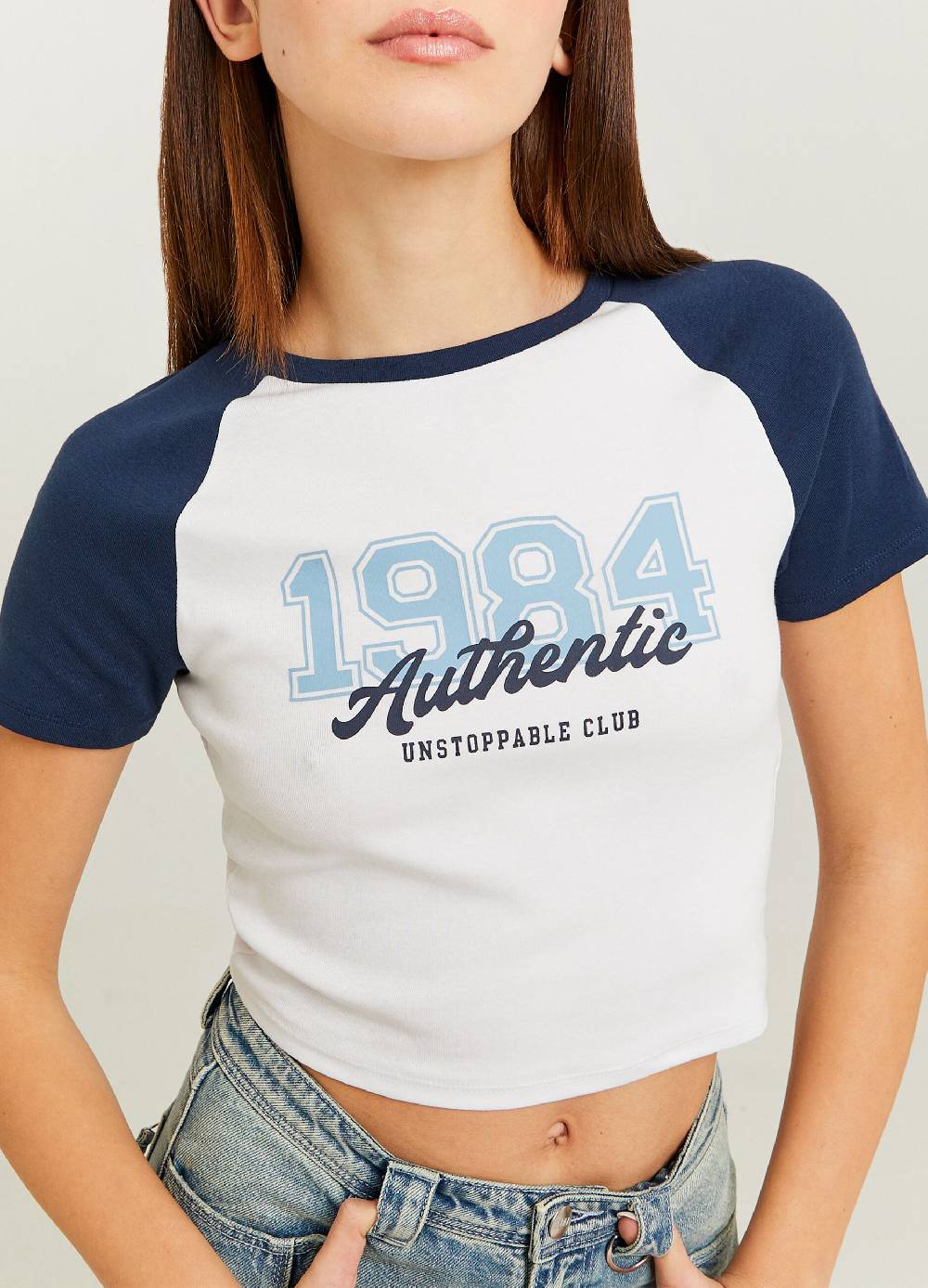 Ovs T-shirt Crop Con Maniche Raglan Stampa College