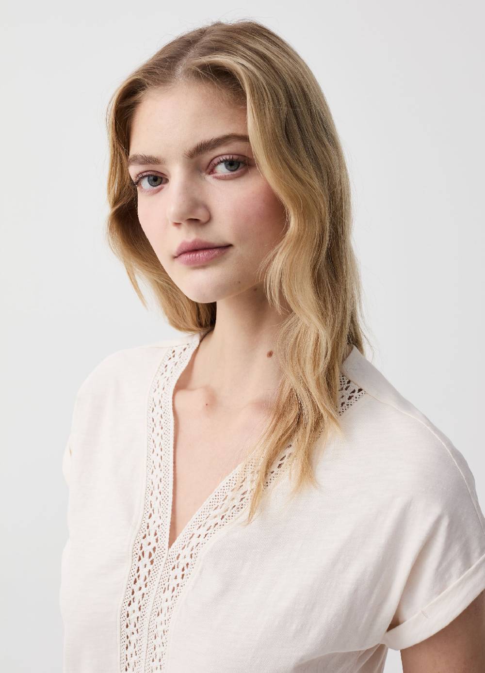 Ovs T-shirt in cotone con inserto crochet