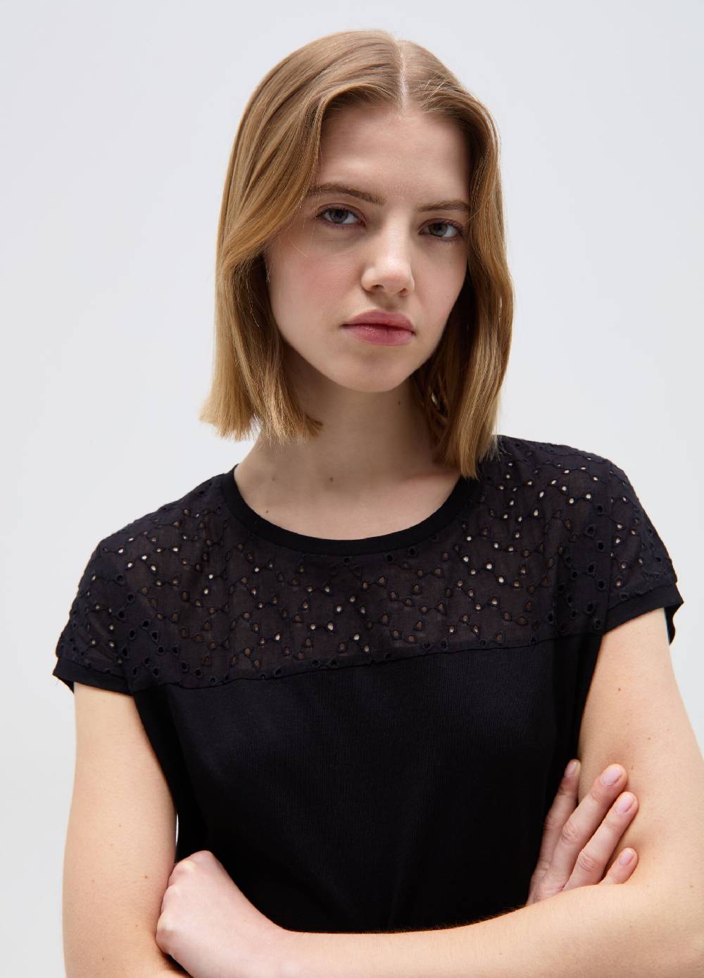 Ovs T-shirt in cotone con sangallo