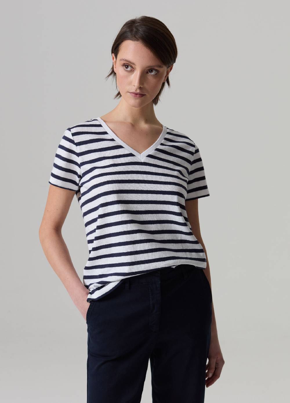 Ovs T-shirt in lino e cotone a righe scollo a V