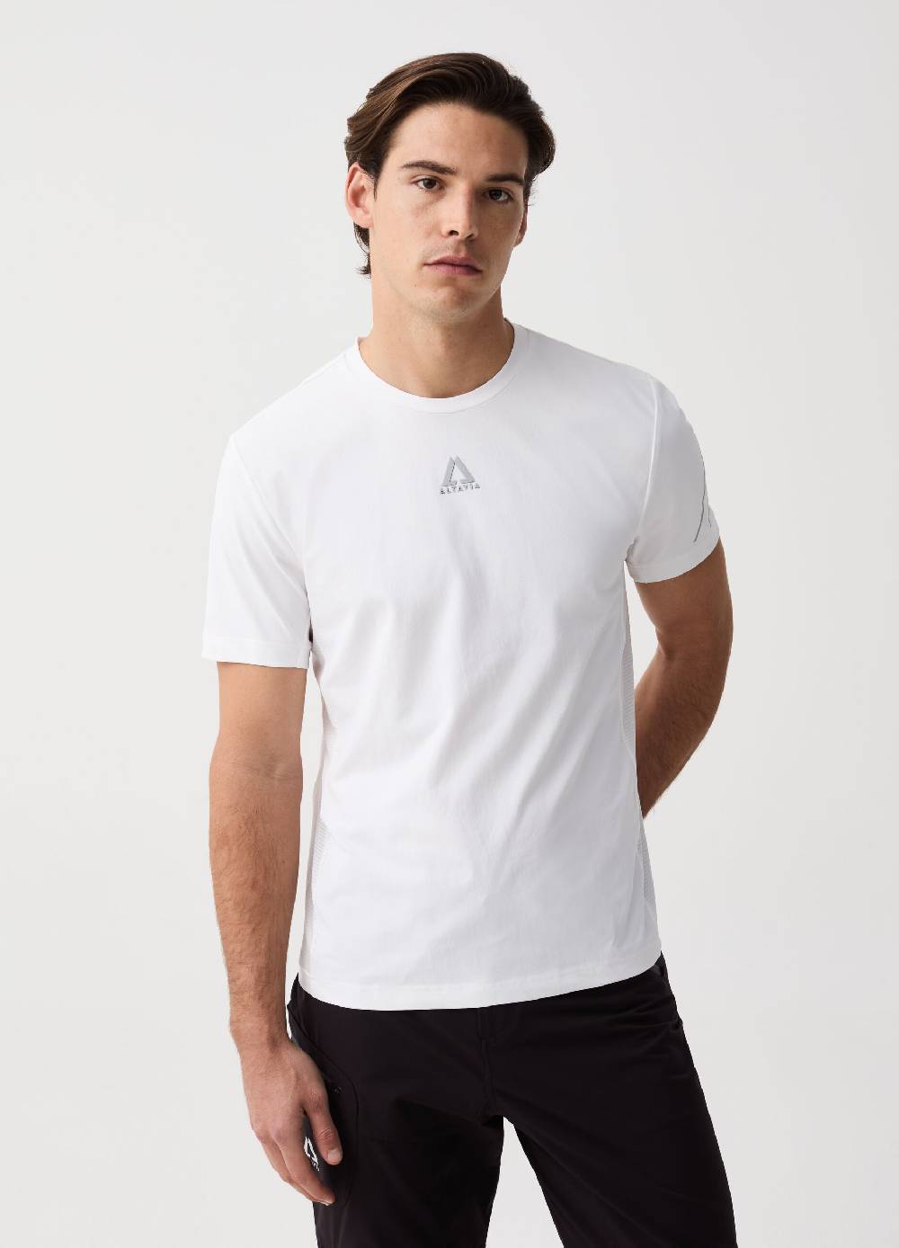 Ovs T-shirt in tessuto tecnico con stampa Altavia