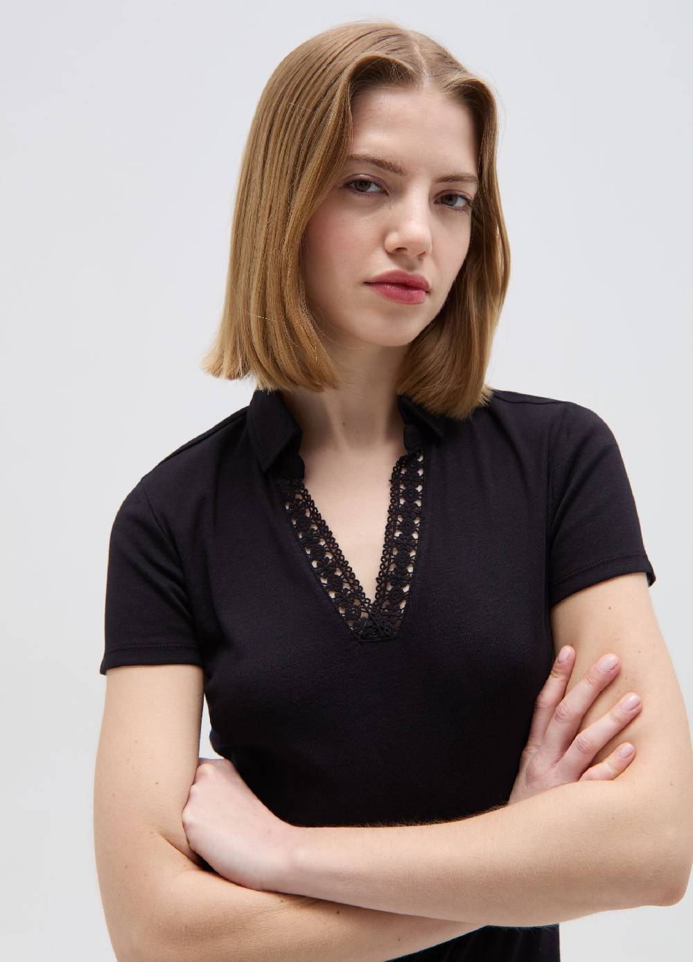 Ovs T-shirt scollo a polo con inserto crochet